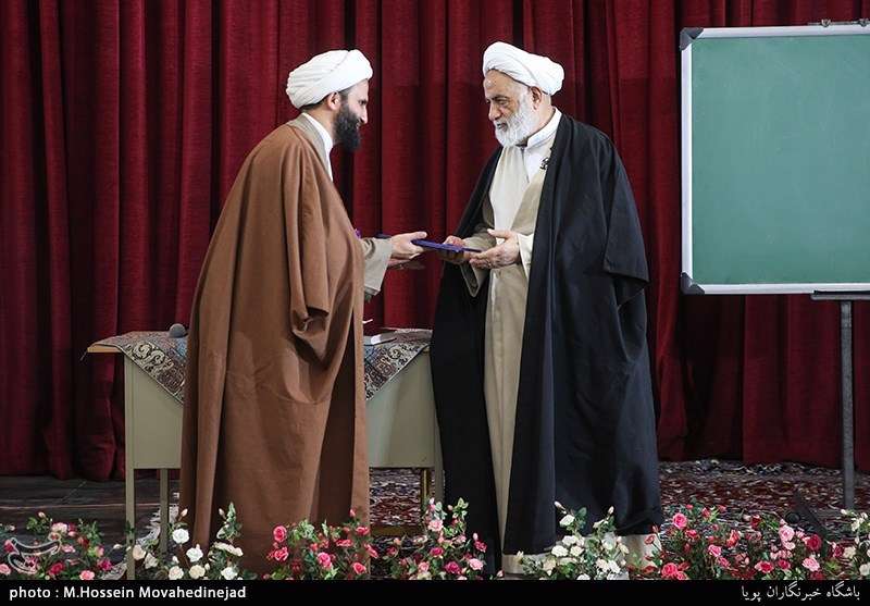 تجلیل از حجت الاسلام والمسلمین قرائتی 