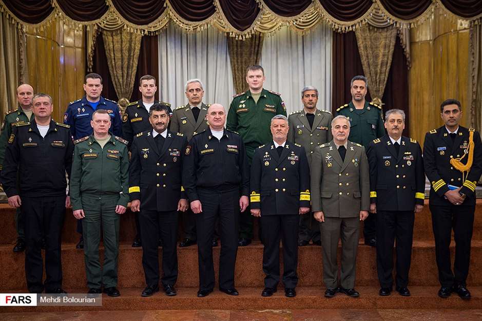 دیدارمعاون ستادکل نیروهای مسلح روسیه با فرمانده نیروی دریایی