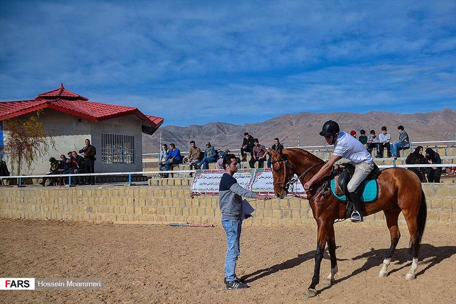 مسابقات پرش با اسب ترکمن در بجنورد