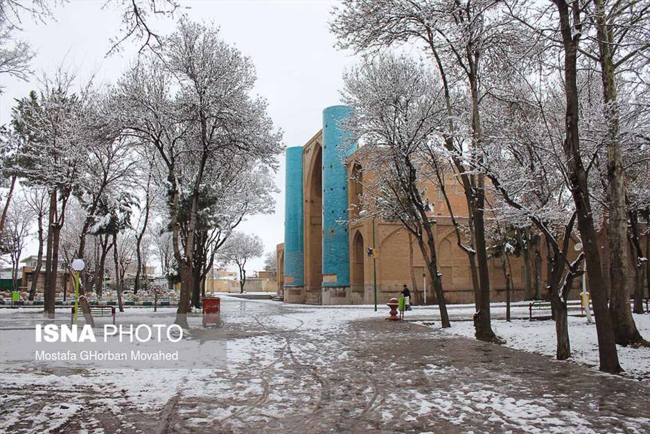 بارش برف در آخرین روزهای پاییز