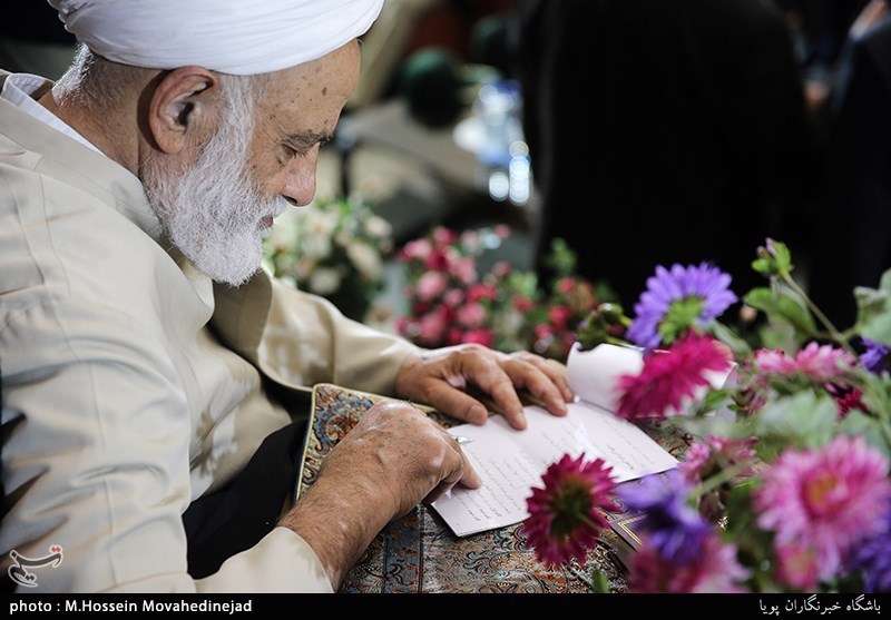 تجلیل از حجت الاسلام والمسلمین قرائتی 