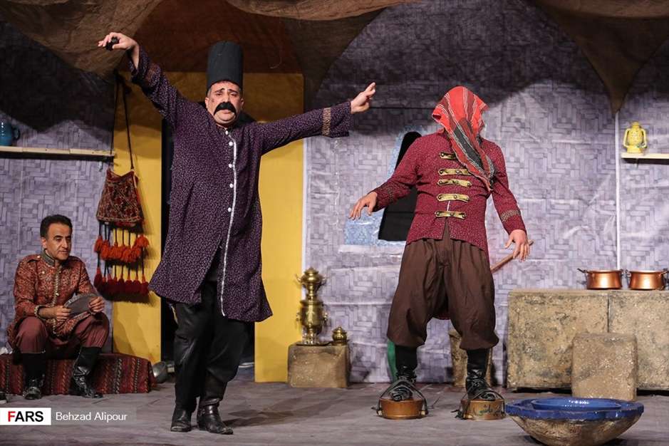نمایش «قهوه قجری» در همدان