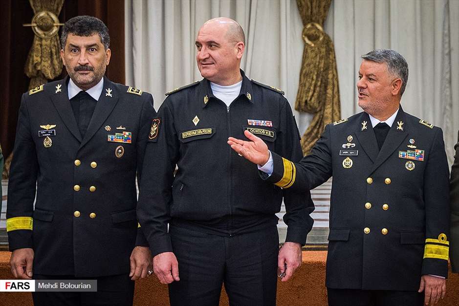 دیدارمعاون ستادکل نیروهای مسلح روسیه با فرمانده نیروی دریایی