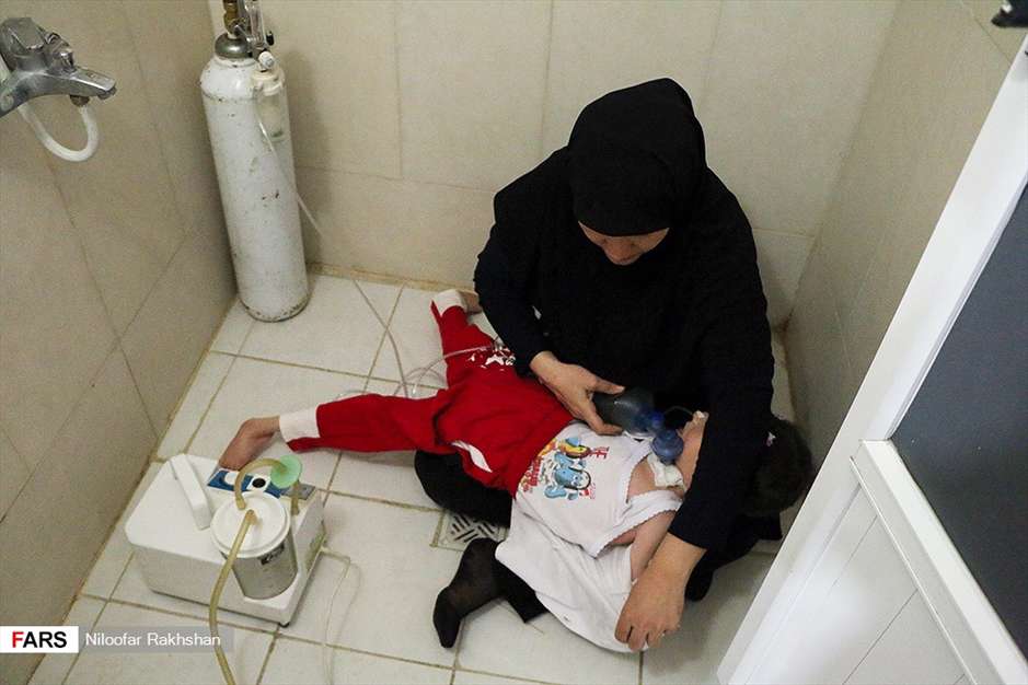 پرستارِ مونا