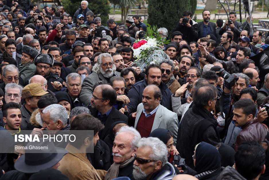 تشییع پیکر حسین محب‌اهری