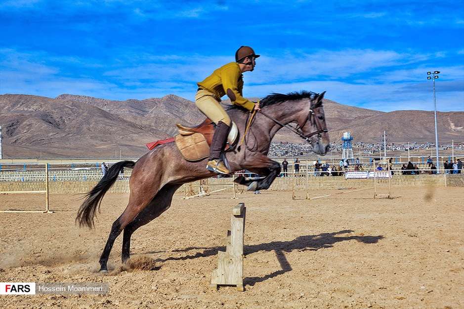 مسابقات پرش با اسب ترکمن در بجنورد