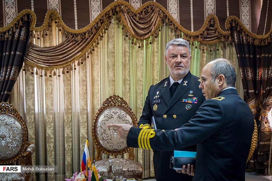 دیدارمعاون ستادکل نیروهای مسلح روسیه با فرمانده نیروی دریایی