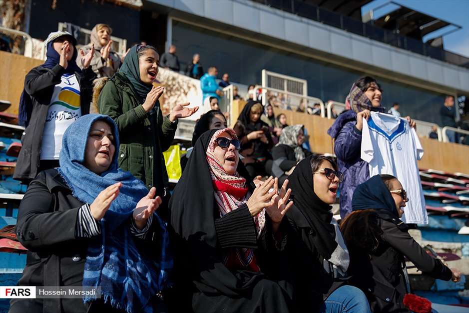 ليگ برتر فوتبال بانوان، آذرخش ۰ - ملوان ۸