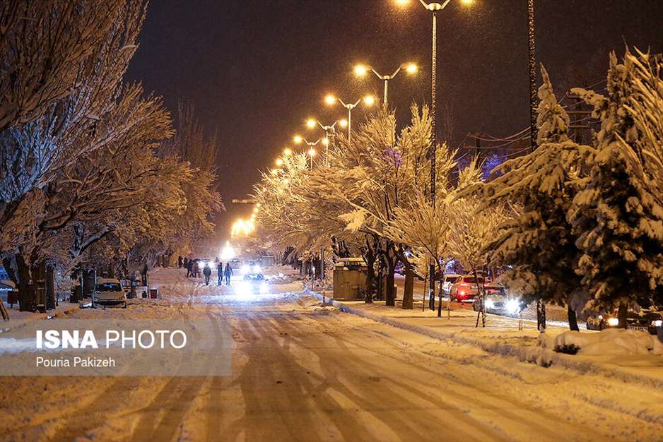 بارش برف در آخرین روزهای پاییز