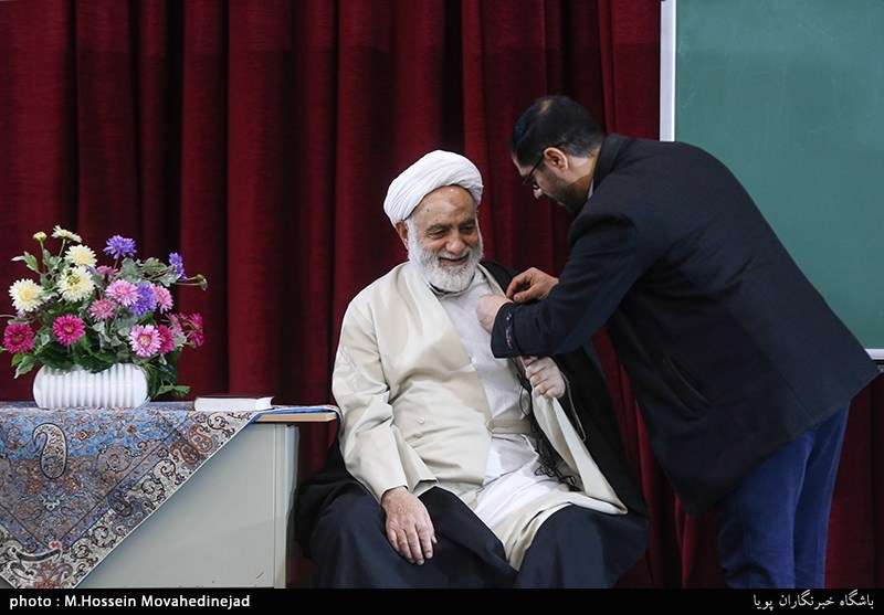 تجلیل از حجت الاسلام والمسلمین قرائتی 