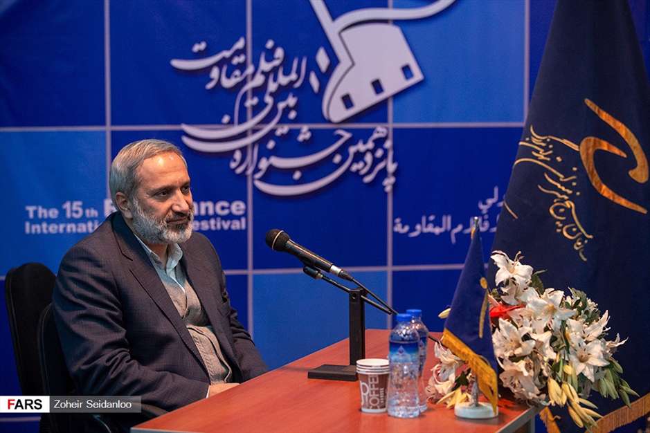 نشست صمیمی فرمانده سپاه تهران بزرگ با هنرمندان