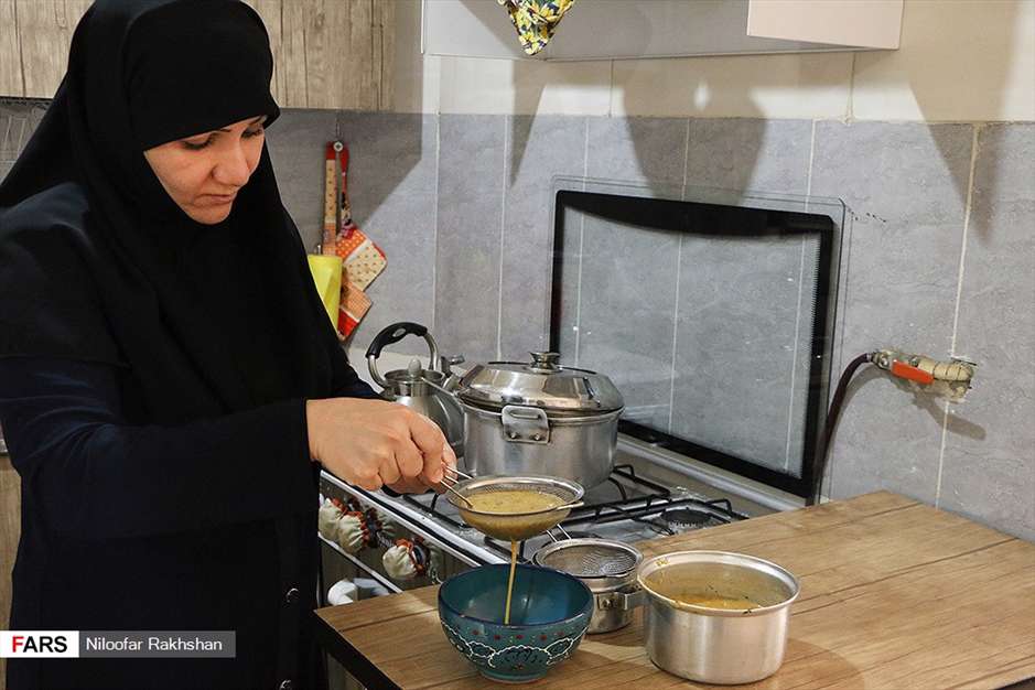 پرستارِ مونا