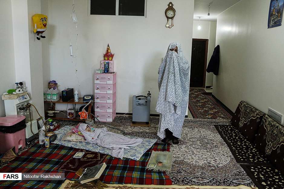 پرستارِ مونا