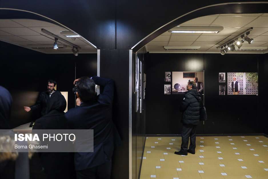 رونمایی از مدال اکبر رادی