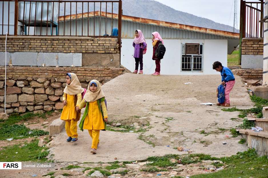 کودکانه های انقلاب