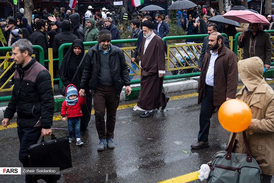 حضور شخصیت ها در راهپیمایی ۲۲ بهمن 