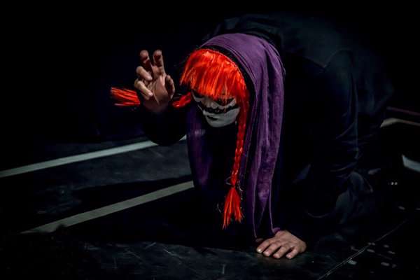 نمایش «جنین»