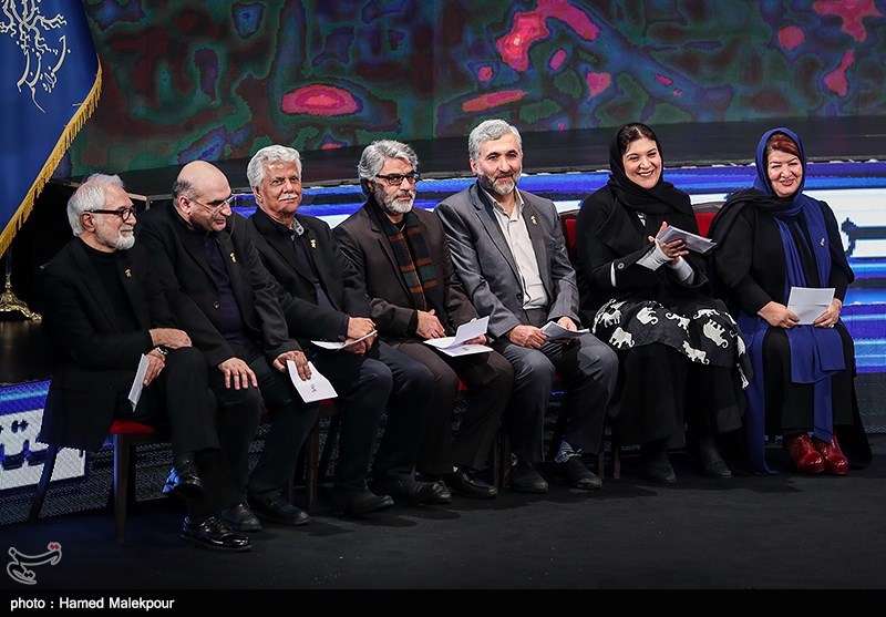 داوران جشنواره فیلم فجر بیشتر از «رد خون»، «مسخرهباز» را دیدند داوران جشنواره فیلم فجر بیشتر از «رد خون»، «مسخرهباز» را دیدند