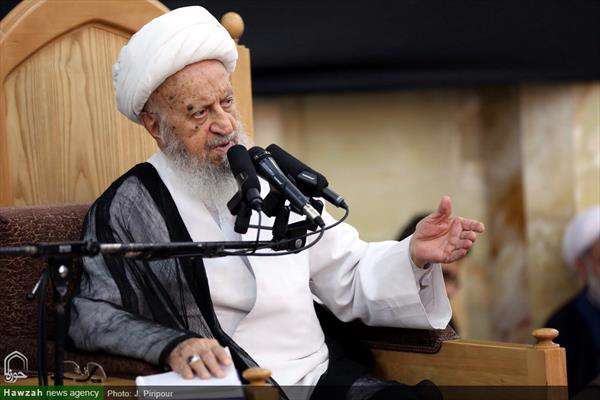 دعوت آیت الله العظمی مکارم از مردم برای حضور پرشور در راهپیمایی ۲۲ بهمن دعوت آیت الله العظمی مکارم از مردم برای حضور پرشور در راهپیمایی ۲۲ بهمن