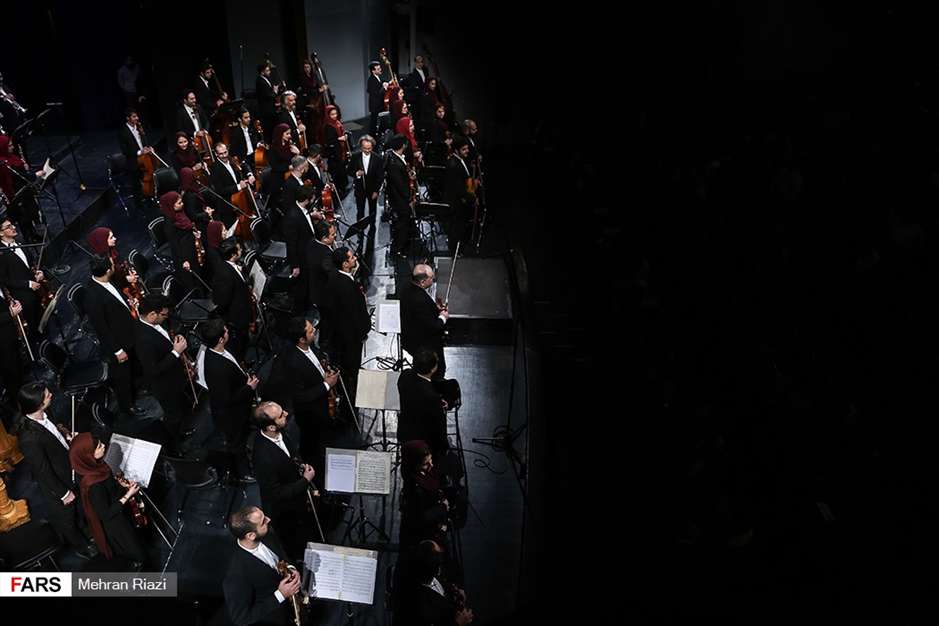 سومین شب از سی و چهارمین جشنواره موسیقی فجر