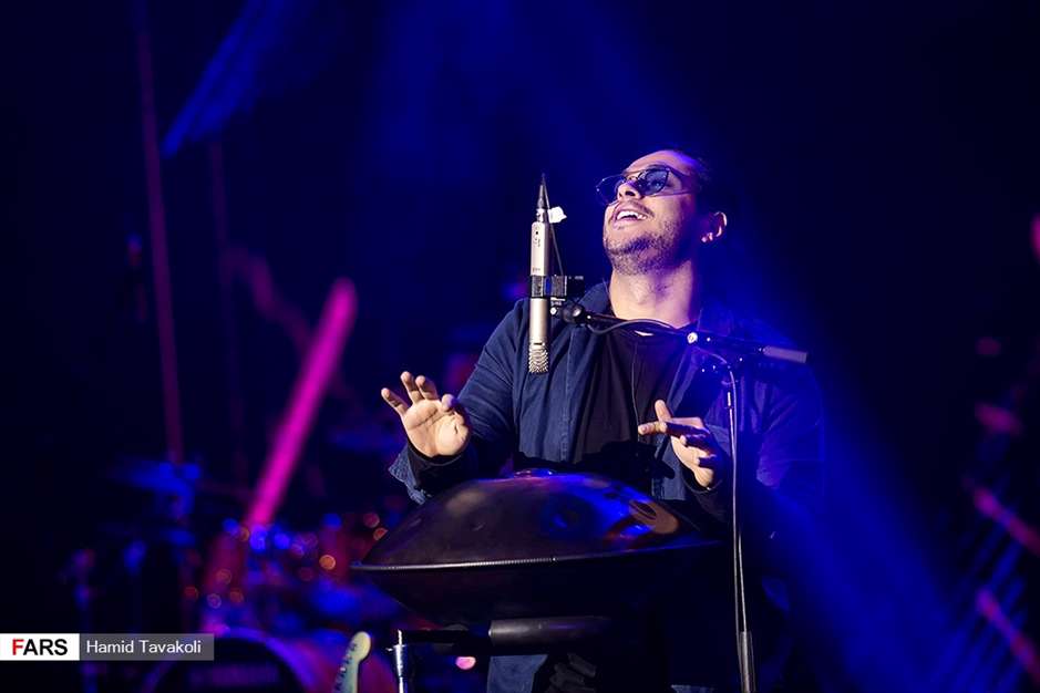 سومین شب از سی و چهارمین جشنواره موسیقی فجر