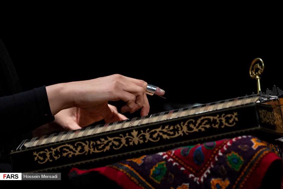 سومین شب از سی و چهارمین جشنواره موسیقی فجر