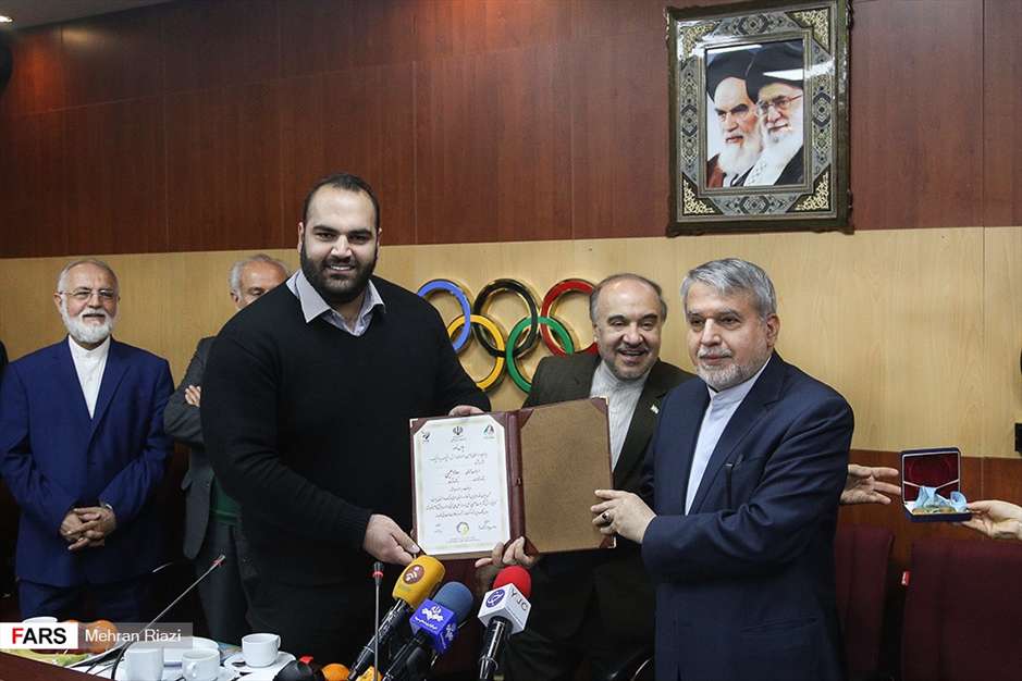 اهدای مدال‌های قهرمانان به موزه ورزش 