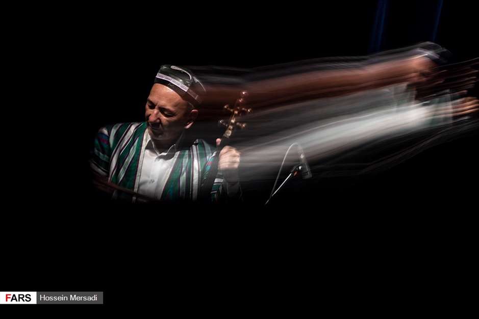 سومین شب از سی و چهارمین جشنواره موسیقی فجر