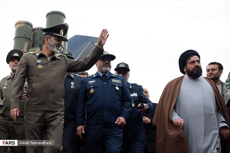 نمایش هوایی نیروهای مسلح