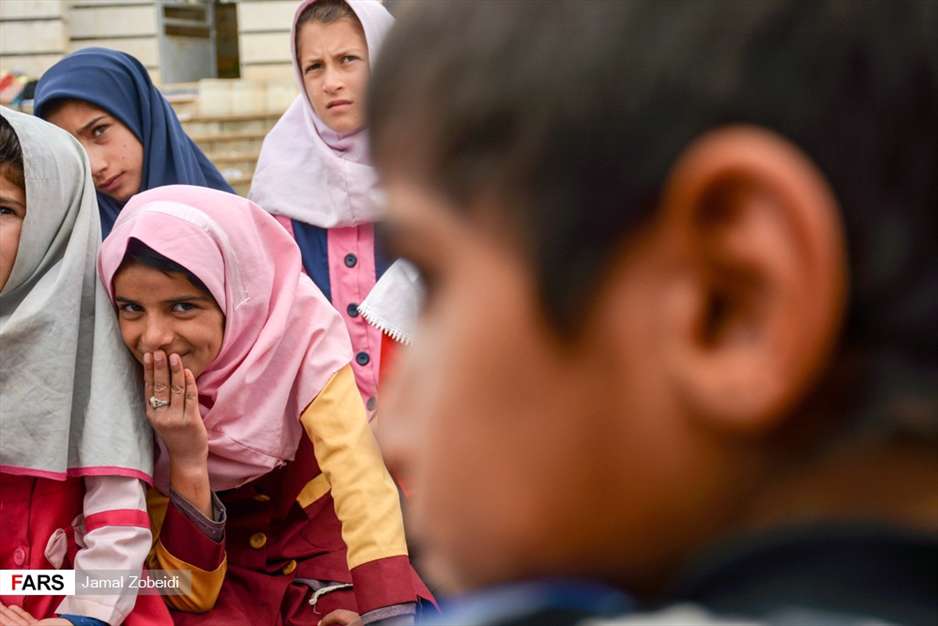 کودکانه های انقلاب