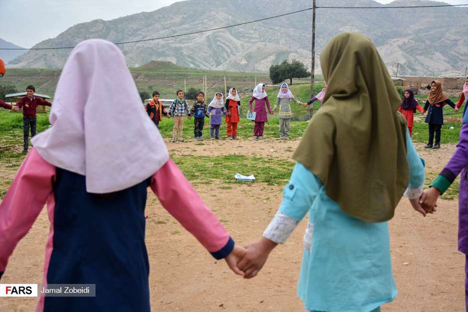 کودکانه های انقلاب