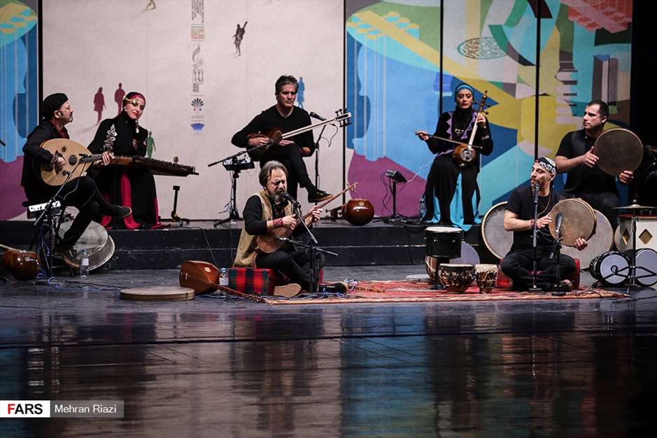 سومین شب از سی و چهارمین جشنواره موسیقی فجر