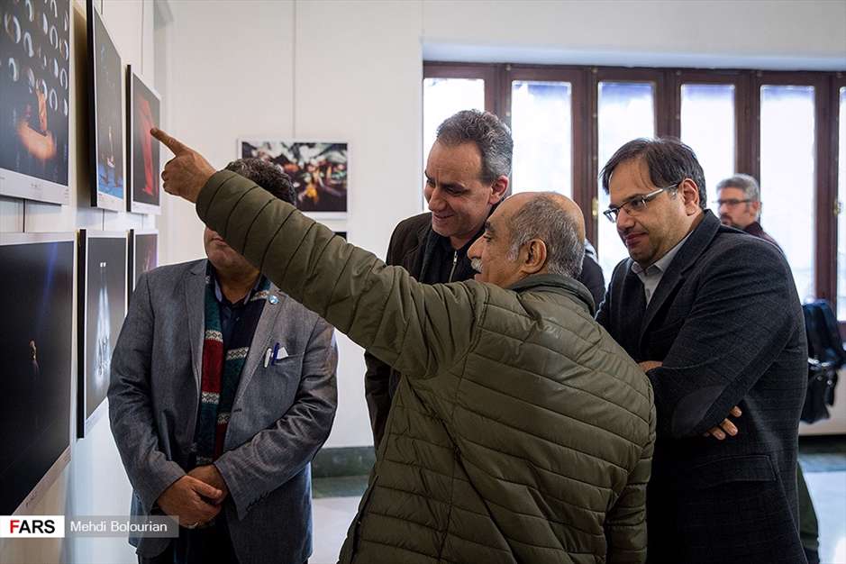 افتتاح نمایشگاه عکس و پوستر تئاتر فجر