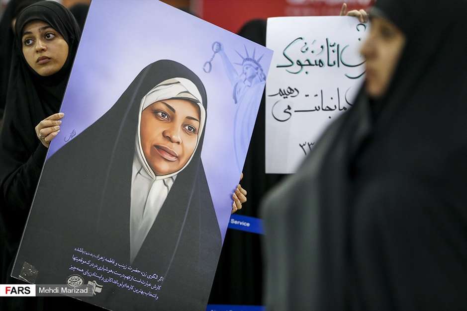 ورود خبرنگار «پرس تی وی»به ایران 