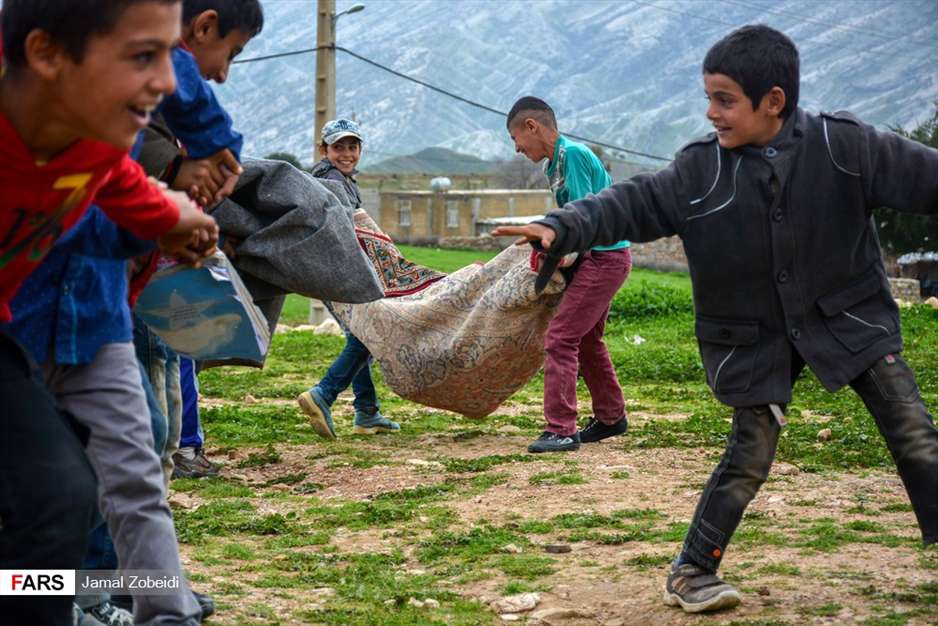 کودکانه های انقلاب