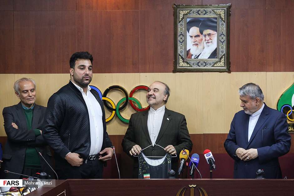 اهدای مدال‌های قهرمانان به موزه ورزش 