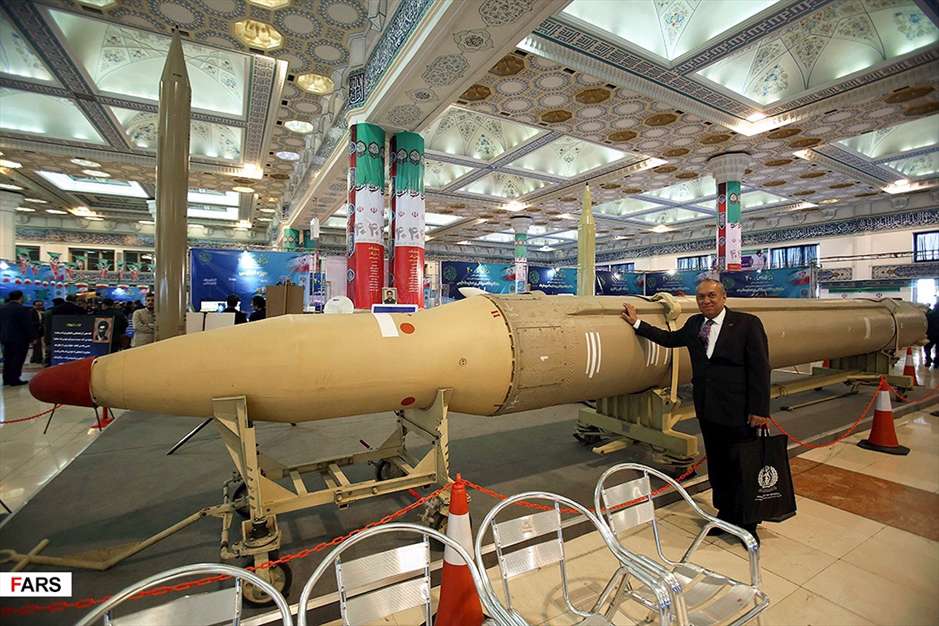 بازدید سفیران و وابستگان نظامی از نمایشگاه دستاوردهای دفاعی