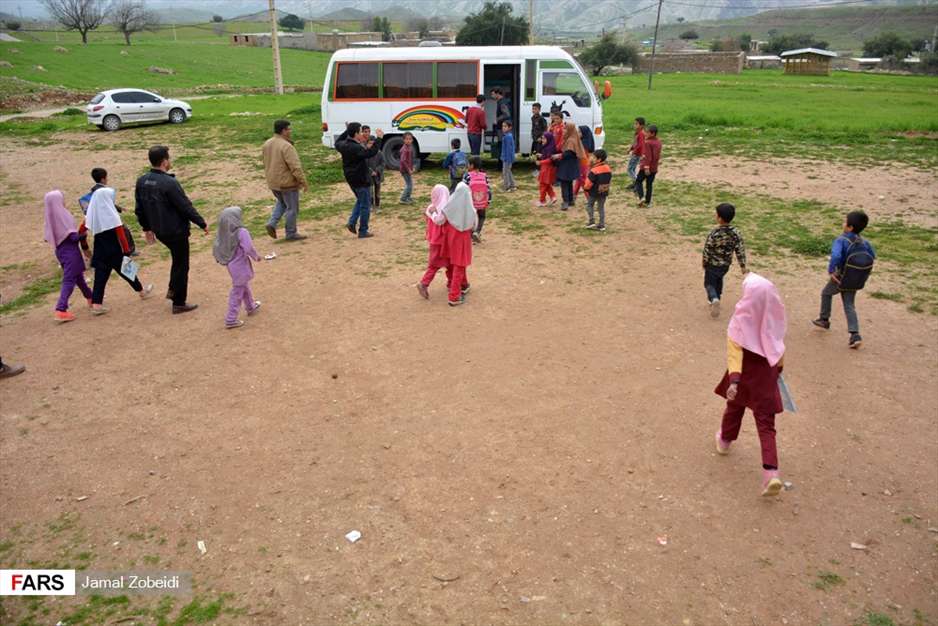 کودکانه های انقلاب