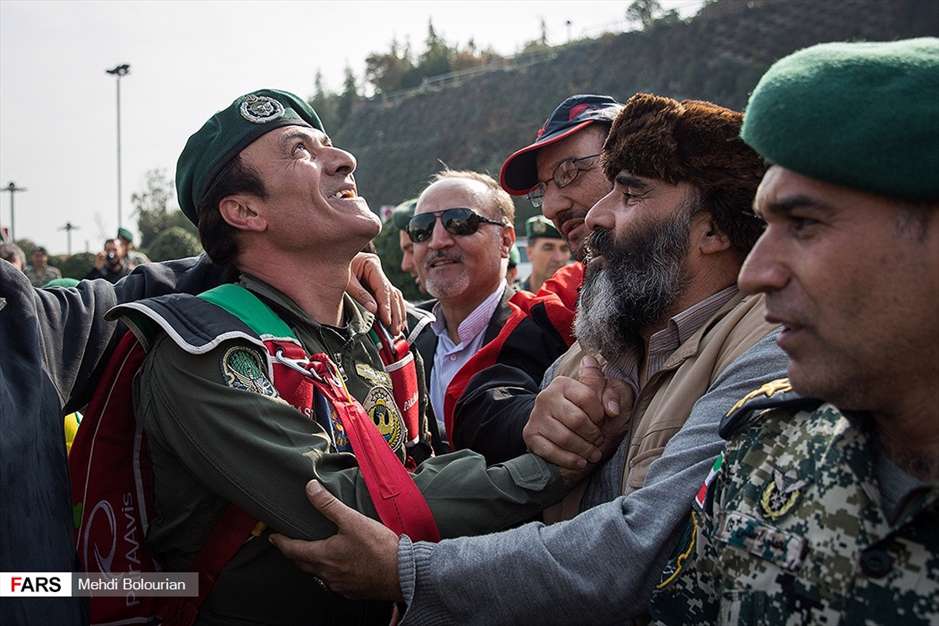 پرش از برج میلاد 