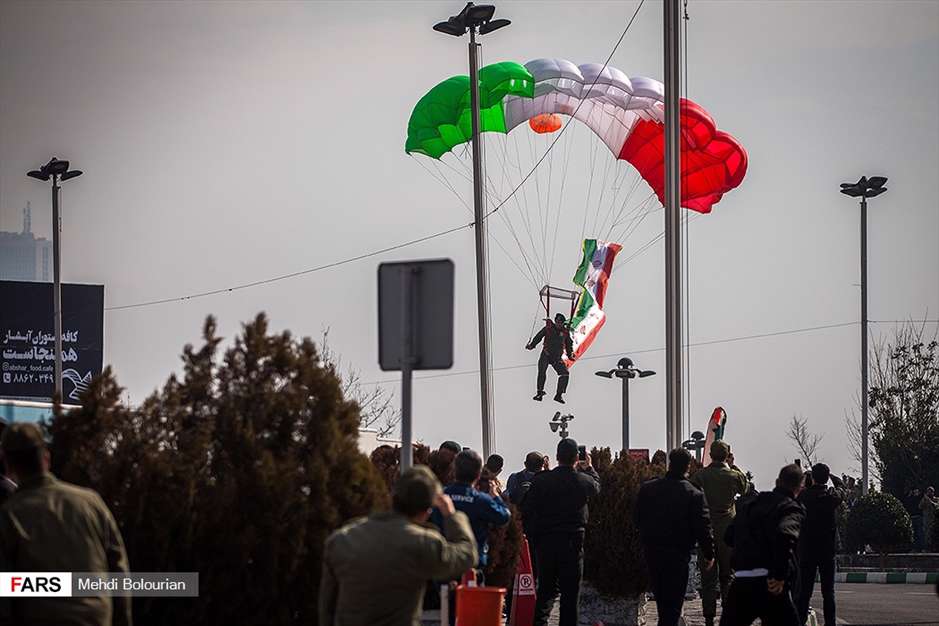 پرش از برج میلاد 