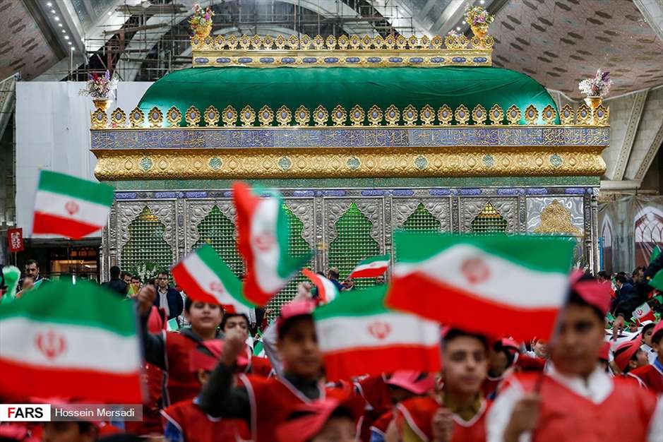 بزرگداشت چهلمین سالگرد ورود تاریخی امام خمینی (ره)