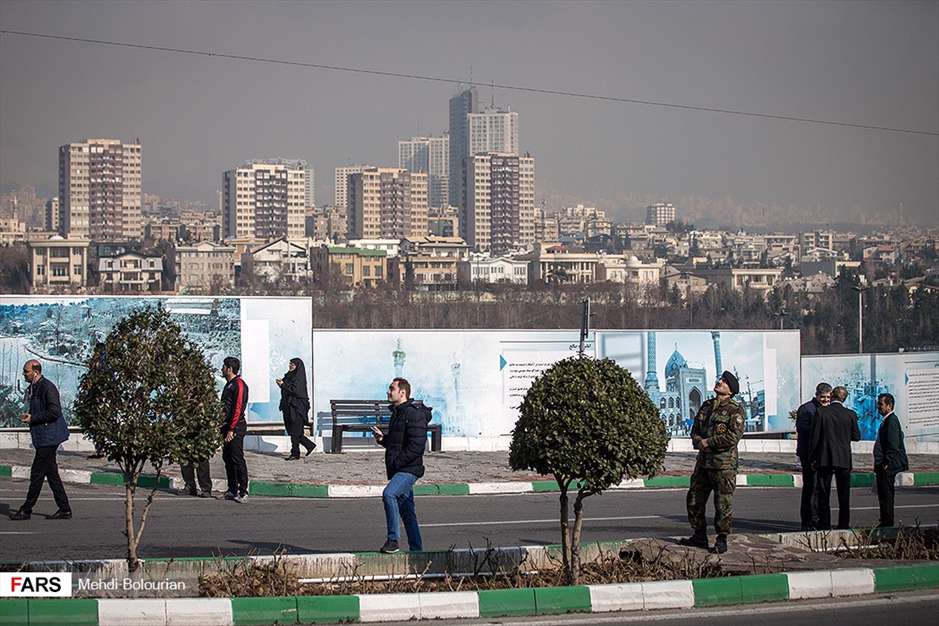 پرش از برج میلاد 