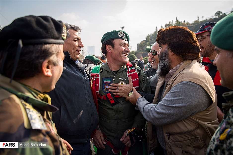 پرش از برج میلاد 