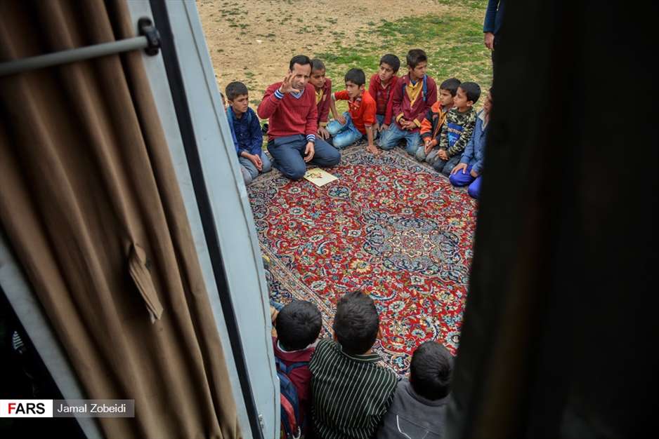 کودکانه های انقلاب