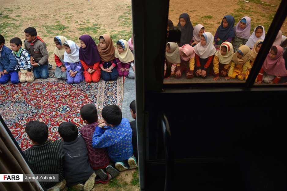 کودکانه های انقلاب