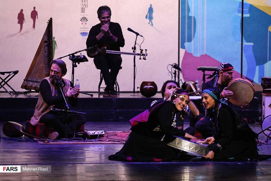 سومین شب از سی و چهارمین جشنواره موسیقی فجر