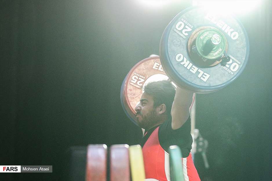 رقابت های وزنه برداری جام فجر