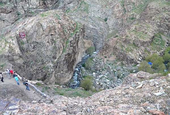 آبشار کبوتر خوان