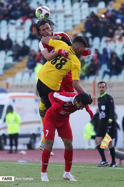 تراکتورسازی ۲- سپاهان ۰