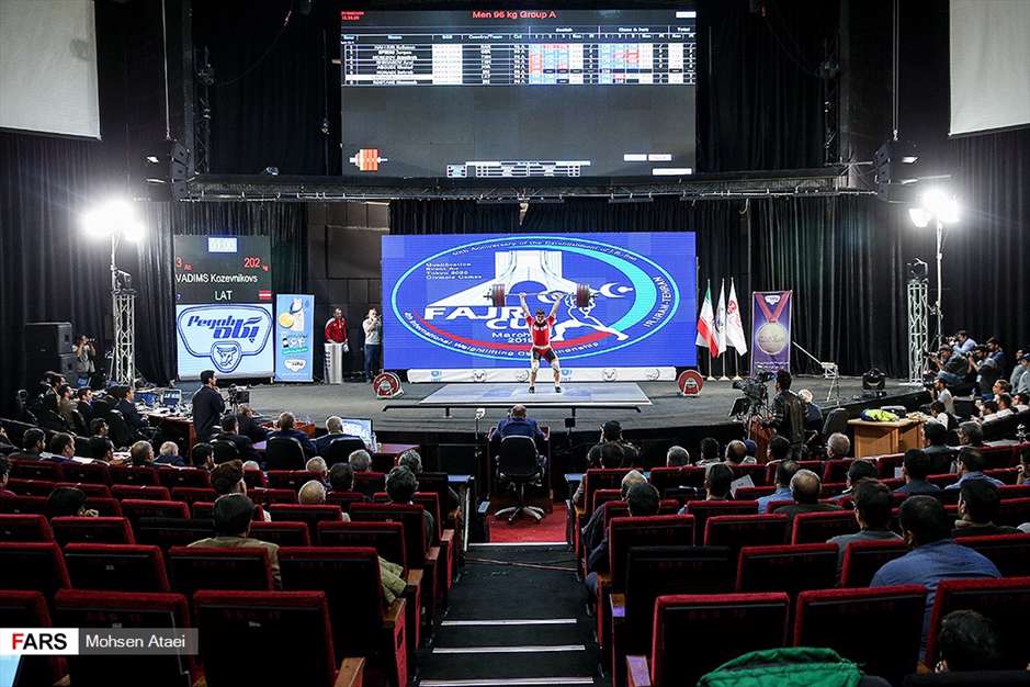 رقابت های وزنه برداری جام فجر